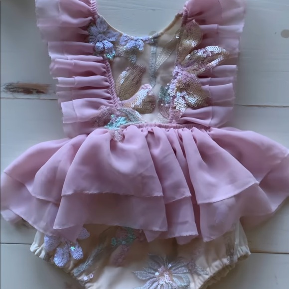 Baby girl romper/dress - Picture 1 of 2